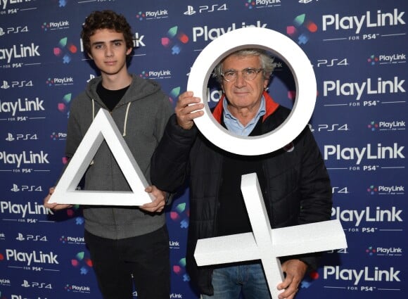 Michel Boujenah et son fils Joseph - Soirée de lancement de PlayLink de PlayStation au Play Link House à Paris, France, le 12 octobre 2017. © Veeren/Bestimage