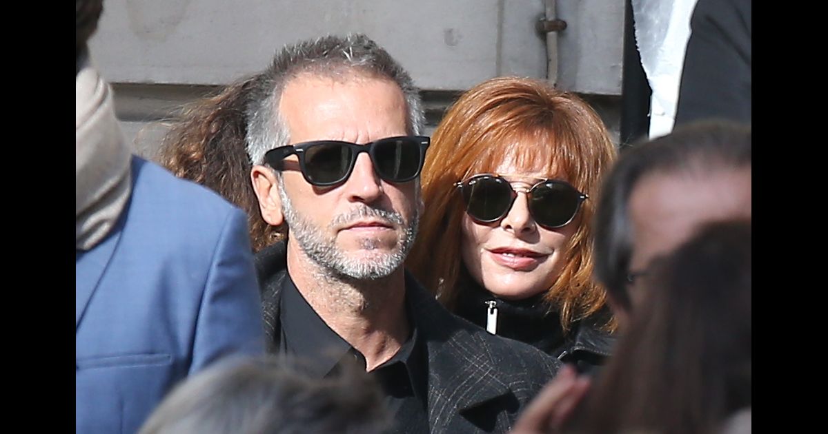 Quel âge A Le Fils De Mylène Farmer Obsèques de Jean Rochefort : Mylène Farmer et son compagnon en deuil