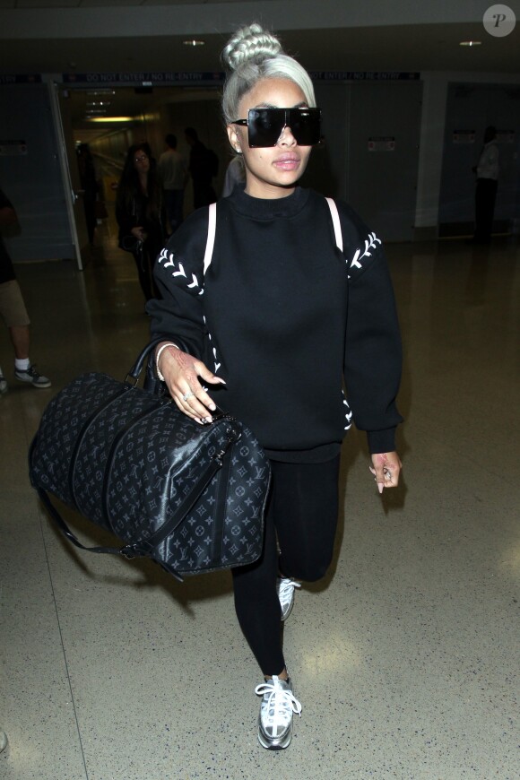 Blac Chyna arrive à l'aéroport de LAX à Los Angeles, le 9 octobre 2017.