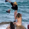 Exclusif - Kate Upton en pleine séance photo pour le magazine Sports Illustrated Swimsuit sur l'île d'Aruba, aux Bahamas, le 9 octobre 2017.