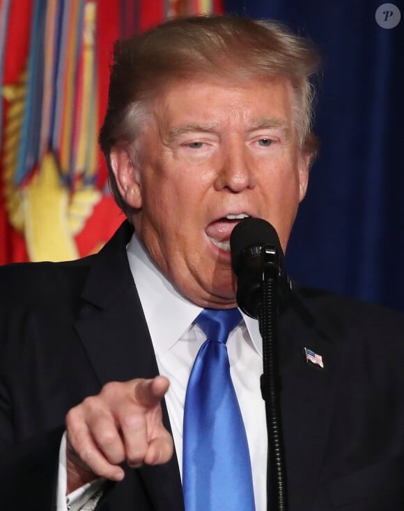 Donald Trump fait un discours sur la présence américaine en Afghanistan à la base militaire de Fort Myer à Arlington en Virginie le 21 août 2017.