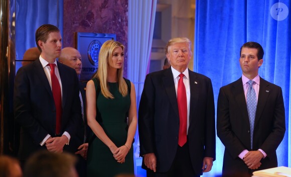 Eric Trump, Ivanka Trump et Donald Trump Jr - Conférence de presse de Donald Trump à la Trump Tower à New York le 11 janvier 2017.