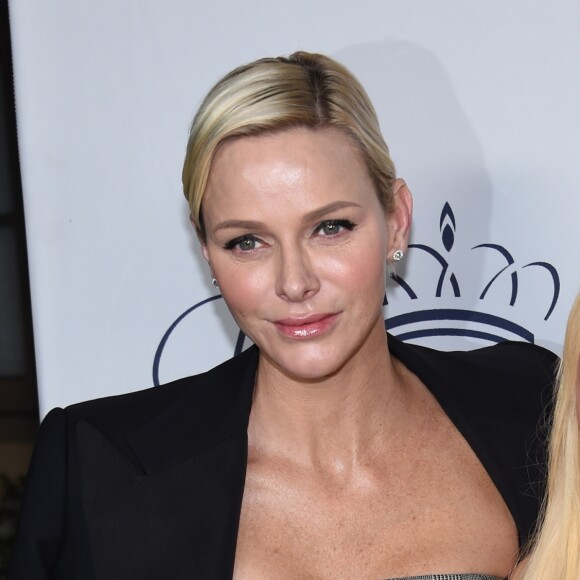 La princesse Charlene de Monaco avec Jessica Simpson et sa fille Maxwell à la soirée Princess Grace Awards au Paramount Studios à Los Angeles, le 24 octobre 2017 © Chris Delmas/Bestimage