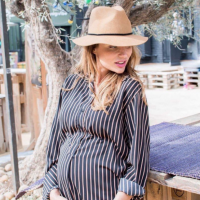 Ariane Brodier enceinte de 7 mois : La future maman dévoile son baby bump