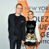 Paul Bettany et Jennifer Connelly assistent au vernissage de l'exposition "Volez, Voguez, Voyagez" de Louis Vuitton à l'American Stock Exchange. New York, le 26 octobre 2017.