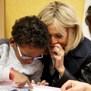 Brigitte Macron, accompagnée de Sophie Cluzel, Secrétaire d'État auprès du Premier ministre, chargée des Personnes handicapées, a visité un accueil de loisirs inclusif à l'école élémentaire Anatole de Monzie. Nantes, le 27 Octobre 2017 © Dominique Jacovides / Bestimage