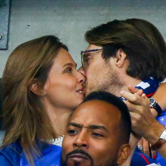 Exclusif - Ophélie Meunier et Mathieu Vergne lors du match pour les éliminatoires de la Coupe du Monde 2018, France - Pays-Bas au Stade de France à Saint-Denis, Seine Saint-Denis, France, le 31 août 2017.