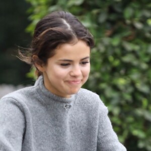 Selena Gomez et Justin Bieber font une balade à vélo dans les rues de Los Angeles. Les 2 ex très proches plaisantent, s'amusent et se taquinent.. Le 1er novembre 2017