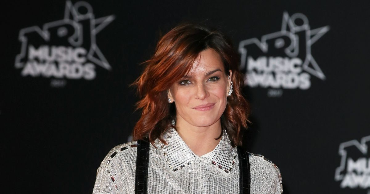 Fauve Hautot - 19ème édition des NRJ Music Awards à Cannes le 4