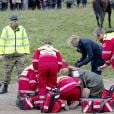 Un accident s'est produit le 5 novembre 2017 lors de la course de chevaux "Hubertus Jagt", au nord de Copenhague : sous les yeux de la princesse Mary de Danemark et ses quatre enfants, Christian, Isabella, Vincent et Josephine, un commissaire de course a été pris dans la cavalcade et a dû être évacué en ambulance.