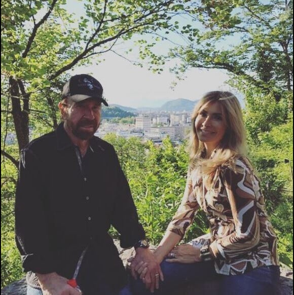 Chuck Norris et sa femme Gena sur Instagram, le 3 mai 2017, à l'occasion d'un voyage en Slovénie.