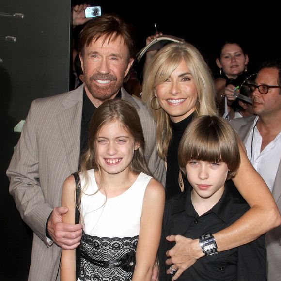 Chuck Norris en famille - Première du film "The Expendables 2" à Hollywood le 15 août 2012.