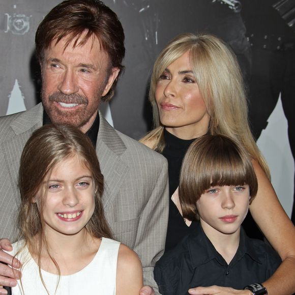 Chuck Norris en famille - Première du film "The Expendables 2" à Hollywood le 15 août 2012.