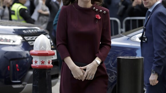 Kate Middleton, enceinte : Robe courte et discours de maman, elle fait son effet