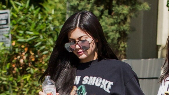 Kylie Jenner enceinte et déprimée ? "Elle se sent tellement seule"