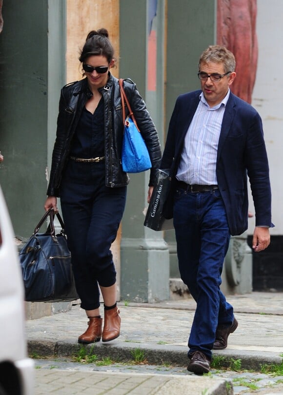 Rowan Atkinson et sa petite amie Louise Ford à Londres le 6 juiin 2014