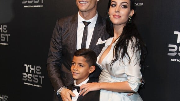 Cristiano Ronaldo papa : Sa chérie Georgina toute fine après l'accouchement