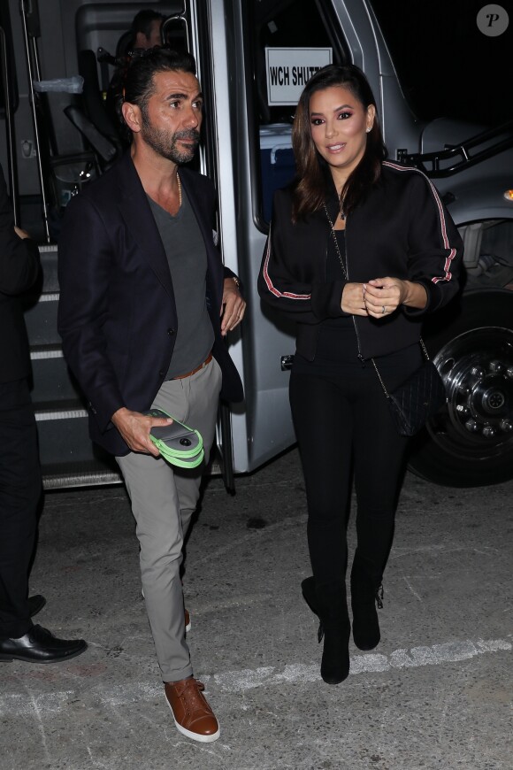 Eva Longoria et son mari José Baston arrivent à la répétition du diner de mariage de S. William et A. Ohanian à la Nouvelle-Orléans, le 15 novembre 2017.