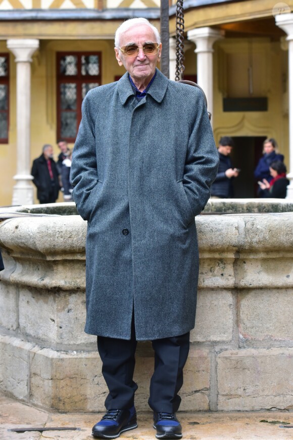 Charles Aznavour - 157ème vente aux enchères des vins des Hospices de Beaune à Beaune le 19 novembre 2017. © Giancarlo Gorassini/Bestimage