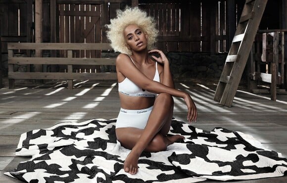 Solange Knowles figure sur la nouvelle campagne publicitaire de CALVIN KLEIN. Photo par Willy Vanderperre.