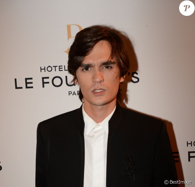 Alain Fabien Delon Furieux Il Est En En Tres Bons Termes Avec Son Pere Purepeople