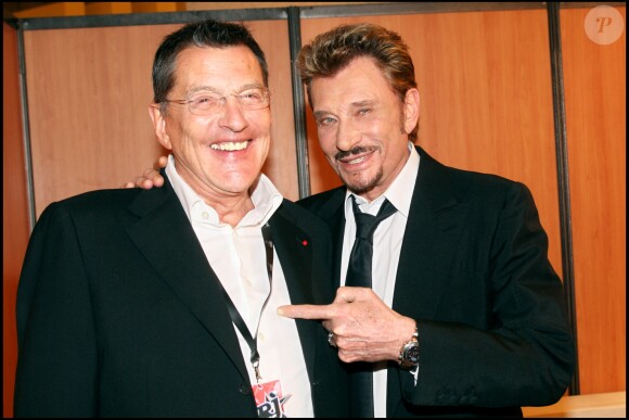 Exclusif - Jean-Claude Camus et Johnny Hallyday dans les coulisses des NRJ Music Awards 2008 à Cannes