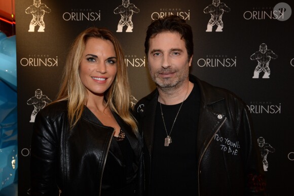 Exclusif - Richard Orlinski et guest - Cocktail d'inauguration de la première galerie Pop Art Concept store entièrement dédié aux oeuvres de Richard Orlinski à Paris, le 23 novembre 2017. © Rachid Bellak/Bestimage