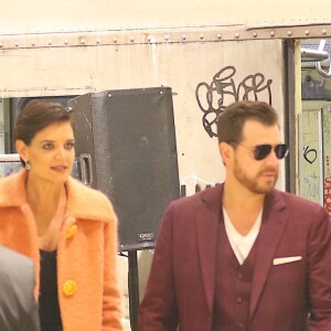 Katie Holmes arrive à la soirée d'ouverture de la boutique Privé Revaux, à New York, le 4 décembre 2017 