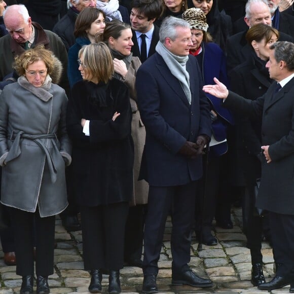 Muriel Pénicaud, ministre du travail, Françoise Nyssen, ministre de la culture, Bruno Le Maire, ministre de l'économie et des finances, Carla Bruni-Sarkosy, Nicolas Sarkozy lors de la cérémonie d'hommage national à Jean d'Ormesson à l'hôtel des Invalides à Paris le 8 décembre 2017. © Giancarlo Gorassini / Bestimage