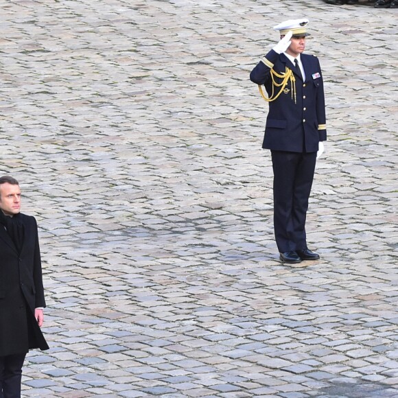 Emmanuel Macron lors de la cérémonie d'hommage national à Jean d'Ormesson à l'hôtel des Invalides à Paris le 8 décembre 2017. © Giancarlo Gorassini / Bestimage