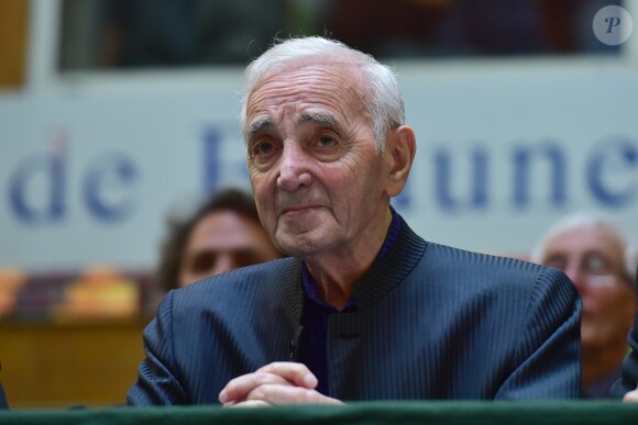 Charles Aznavour durant la 157e vente aux enchères des vins des Hospices de Beaune à Beaune le 19 novembre 2017. © Giancarlo Gorassini/Bestimage