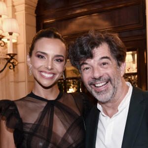 Semi Exclusif - Marine Lorphelin, miss France 2013 et Stéphane Plaza qui lui a trouvé son appartement à Paris lors du gala de l'association "Les bonnes fées" à l'InterContinental Paris le 14 juin 2022. © Rachid Bellak / Bestimage  Semi Exclusive - No web en Suisse / Belgique Gala of the association "Les bonnes Fées" 2022 at the InterContinental Paris on june 14th 2022 