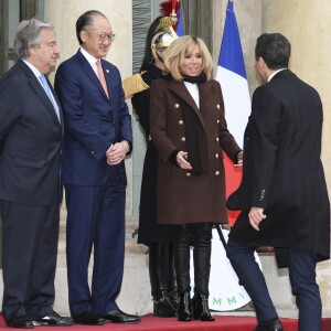 Antonio Guterres, Jim Yong Kim, Brigitte Macron (Trogneux) - Les chefs de la délégation et les principaux partenaires du "One Planet Summit" reçus au palais de l'Elysée par le président de la République française à Paris. Le 12 décembre 2017 © Pierre Perusseau / Bestimage