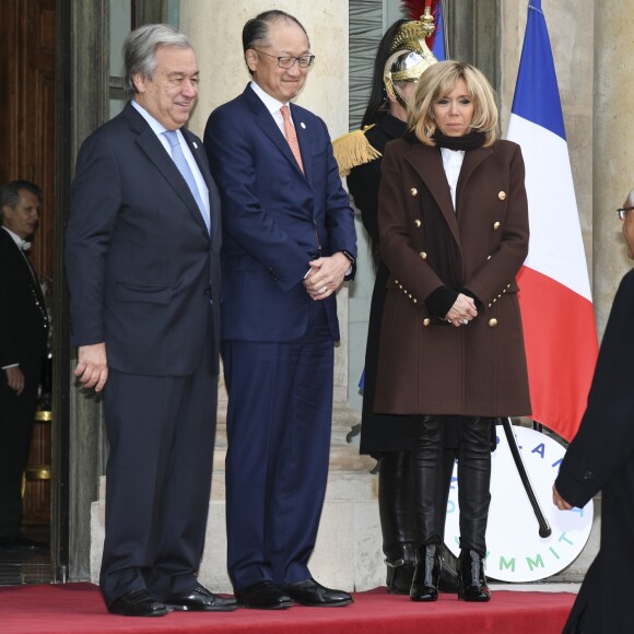Antonio Guterres, Jim Yong Kim, Brigitte Macron (Trogneux) - Les chefs de la délégation et les principaux partenaires du "One Planet Summit" reçus au palais de l'Elysée par le président de la République française à Paris. Le 12 décembre 2017 © Pierre Perusseau / Bestimage