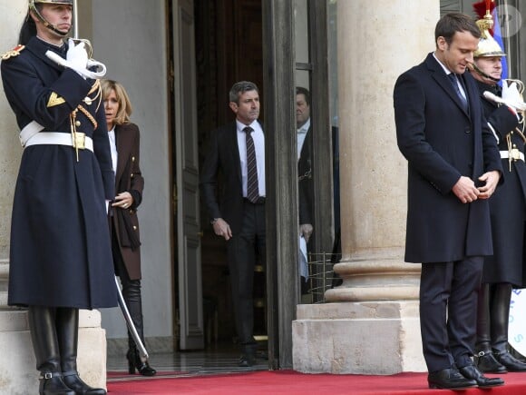 Brigitte Macron (Trogneux) et Emmanuel Macron - Les chefs de la délégation et les principaux partenaires du "One Planet Summit" reçus au palais de l'Elysée par le président de la République française à Paris. Le 12 décembre 2017 © Pierre Perusseau / Bestimage