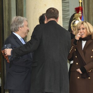 Antonio Guterres, Brigitte Macron (Trogneux) et Xavier Bettel - Les chefs de la délégation et les principaux partenaires du "One Planet Summit" reçus au palais de l'Elysée par le président de la République française à Paris. Le 12 décembre 2017 © Pierre Perusseau / Bestimage