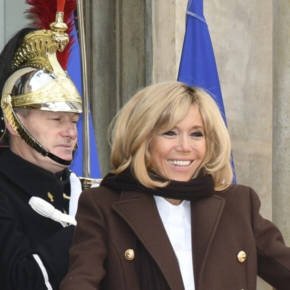 Brigitte Macron (Trogneux) et Xavier Bettel - Les chefs de la délégation et les principaux partenaires du "One Planet Summit" reçus au palais de l'Elysée par le président de la République française à Paris. Le 12 décembre 2017 © Pierre Perusseau / Bestimage