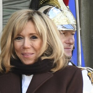 Brigitte Macron (Trogneux) - Les chefs de la délégation et les principaux partenaires du "One Planet Summit" reçus au palais de l'Elysée par le président de la République française à Paris. Le 12 décembre 2017 © Pierre Perusseau / Bestimage