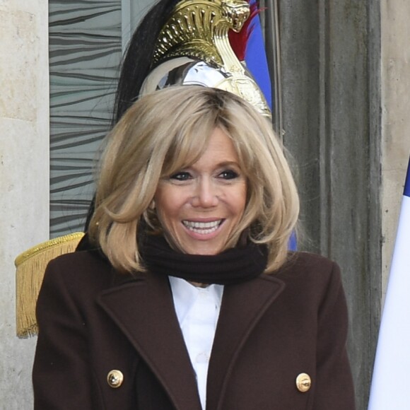 Brigitte Macron (Trogneux) - Les chefs de la délégation et les principaux partenaires du "One Planet Summit" reçus au palais de l'Elysée par le président de la République française à Paris. Le 12 décembre 2017 © Pierre Perusseau / Bestimage