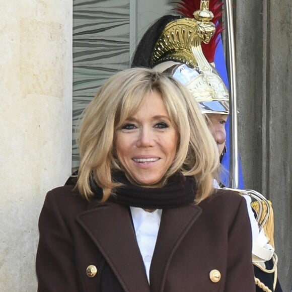 Brigitte Macron (Trogneux) - Les chefs de la délégation et les principaux partenaires du "One Planet Summit" reçus au palais de l'Elysée par le président de la République française à Paris. Le 12 décembre 2017 © Pierre Perusseau / Bestimage