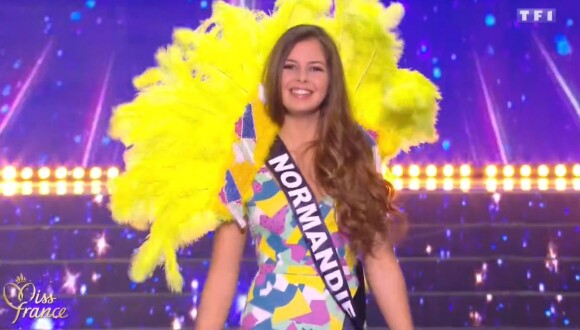 Miss Normandie : Alexane Dubourg en maillot de bain  - Concours Miss France 2018. Sur TF1, le 16 décembre 2017.