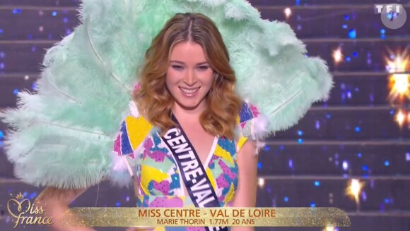 Miss Centre – Val de Loire : Marie Thorin en maillot de bain - Concours Miss France 2018. Sur TF1, le 16 décembre 2017.