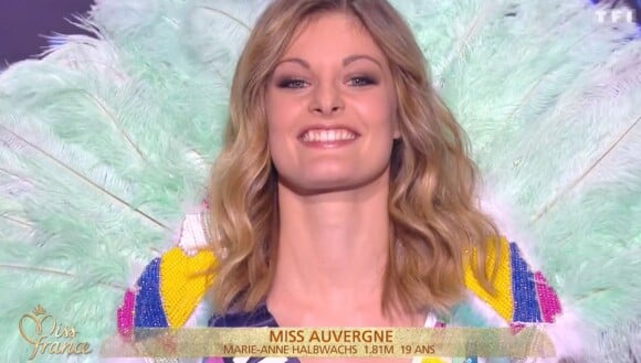 Miss Auvergne : Marie-Anne Halbwachs en maillot de bain - Concours Miss France 2018. Sur TF1, le 16 décembre 2017.