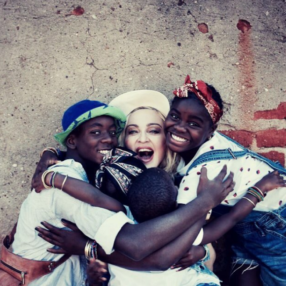 Madonna avec ses enfants David, Mercy, Estere et Stella sur Instagram le 12 septembre. Photo prise en début d'année au Malawi.