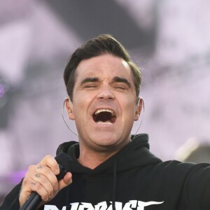 Robbie Williams - Attentat de Manchester : 'One Love Manchester', concert exceptionnel organisé au profit des familles des victimes à Manchester le 4 juin 2017
