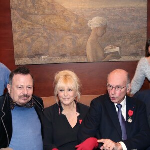 Exclusif - Allain Bougrain-Dubourg, Henry-Jean Servat, Boris Cyrulnik, Robert Hossein - Mylène Demongeot a été décorée du titre de chevalier de la Légion d'honneur par l'éthologue Boris Cyrulnik à Paris. Le 15 décembre 2017 © Daniel Angeli - Stéphane Mulys / Bestimage