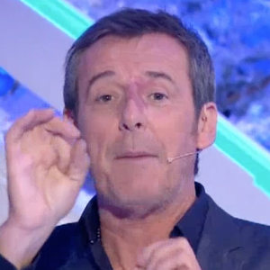 Jean-Luc Reichmann met en garde des téléspectateurs contre un homme qui se fait passer pour lui. Emission "Les 12 Coups de midi" sur TF1, le 18 décembre 2017.