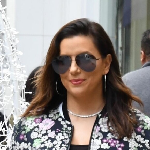 Exclusif - Eva Longoria est allée déjeuner sur Rodeo Drive à Beverly Hills, le 27 novembre 2017