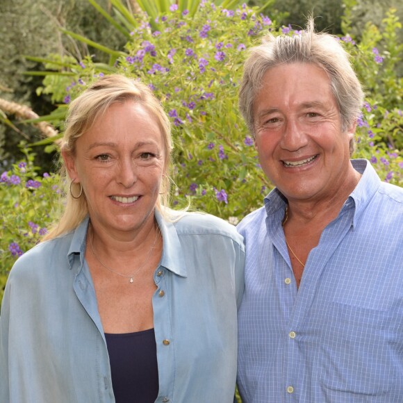 Exclusif - Patrick Sabatier et sa femme Isabelle - C'est durant le week-end du 9 au 11 octobre 2015 que le grand chef Christophe Leroy de Saint-Tropez, a organisé dans son hôtel restaurant situé dans la Palmeraie, les premières vendanges de Marrakech. © Rachid Bellak/ LMS/ Bestimage