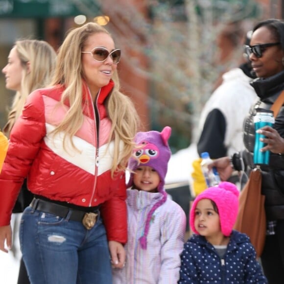 Exclusif - Mariah Carey fait du shopping à Aspen, le 25 décembre 2017.